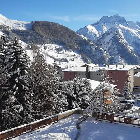 Charmant Studio 4 Pers Plein Centre Parking Prive Les Deux Alpes Exterior photo